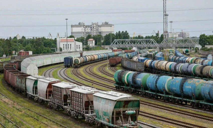 Логистику Калининградской области переносят с суши на воду