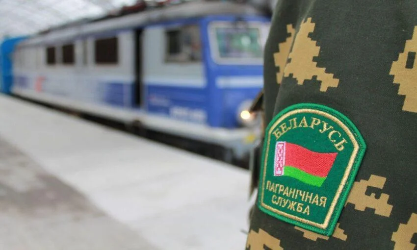 Белорусские погранцы высаживают детей без свидетельства о рождении